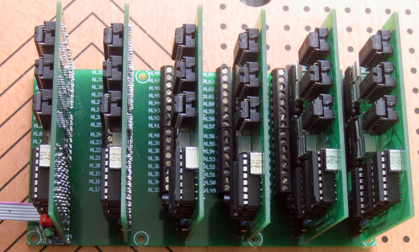 R�ckmeldedecoder KC88 - gro�e Grundplatine mit 6 Modulen